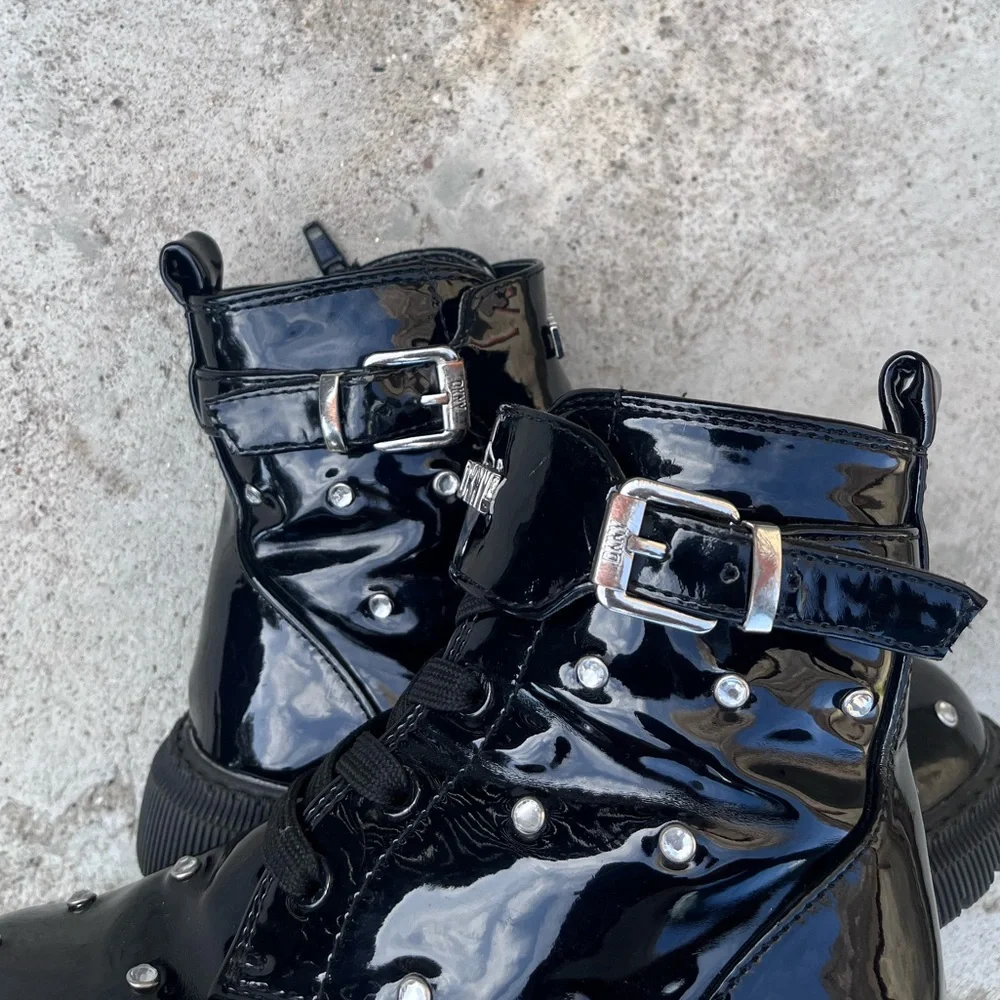 👢DNKY👢DKNY Combat Boots Ava Dila Moto Side Zipper Crystal Boot Pre-Owned